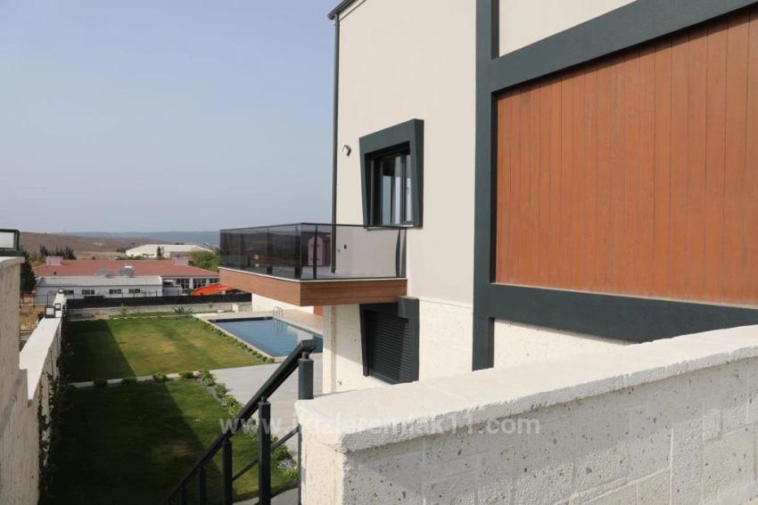 750 Quadratmeter Große Luxusvilla Mit 4 + 2 Privaten Pools Zum Verkauf In Izmir Seferihisar Düzce