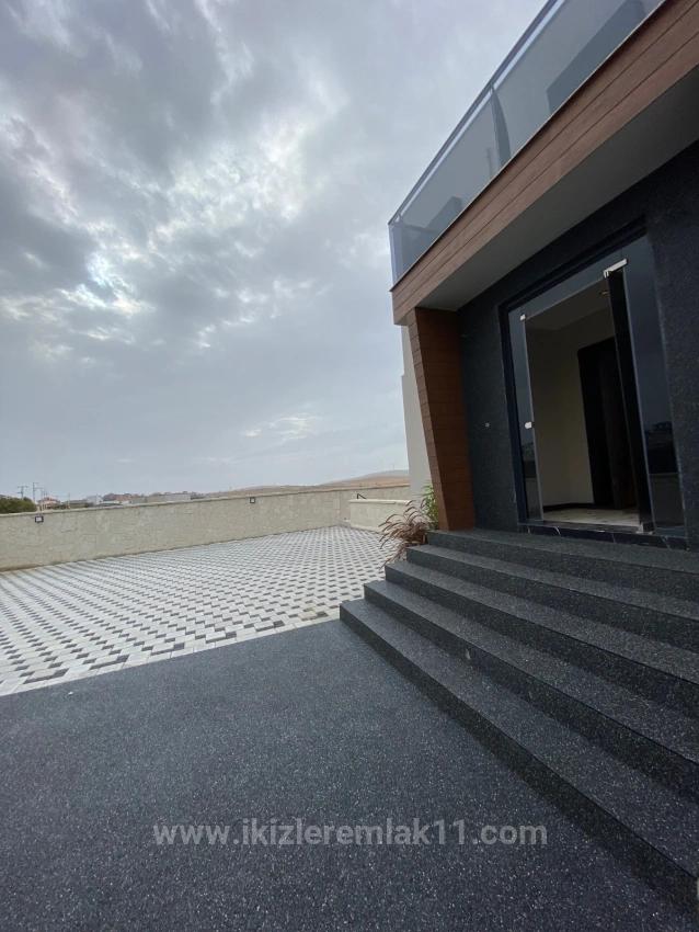 750 Quadratmeter Große Luxusvilla Mit 4 + 2 Privaten Pools Zum Verkauf In Izmir Seferihisar Düzce