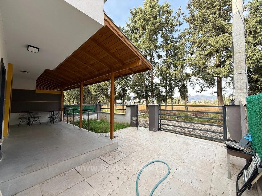 3 + 1 Brandneue Villa Mit Großem Garten Zum Verkauf In Seferihisar Doğanbey