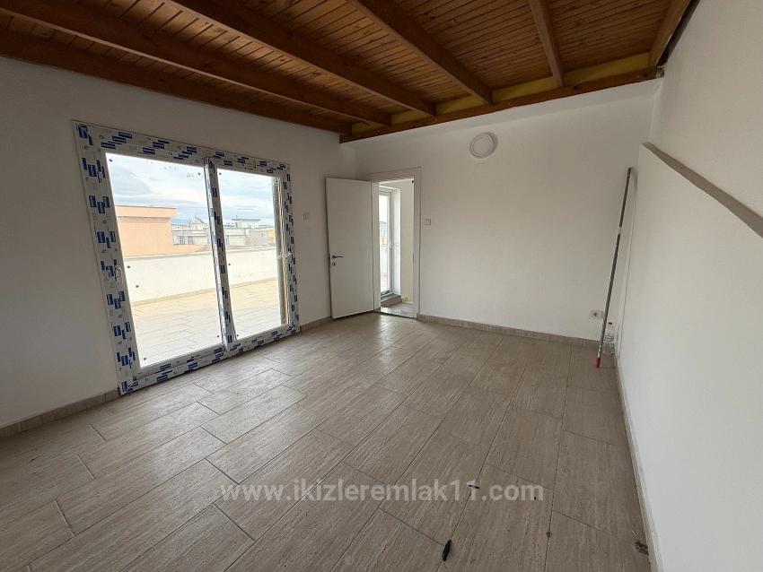 3 + 1 Brandneue Villa Mit Großem Garten Zum Verkauf In Seferihisar Doğanbey