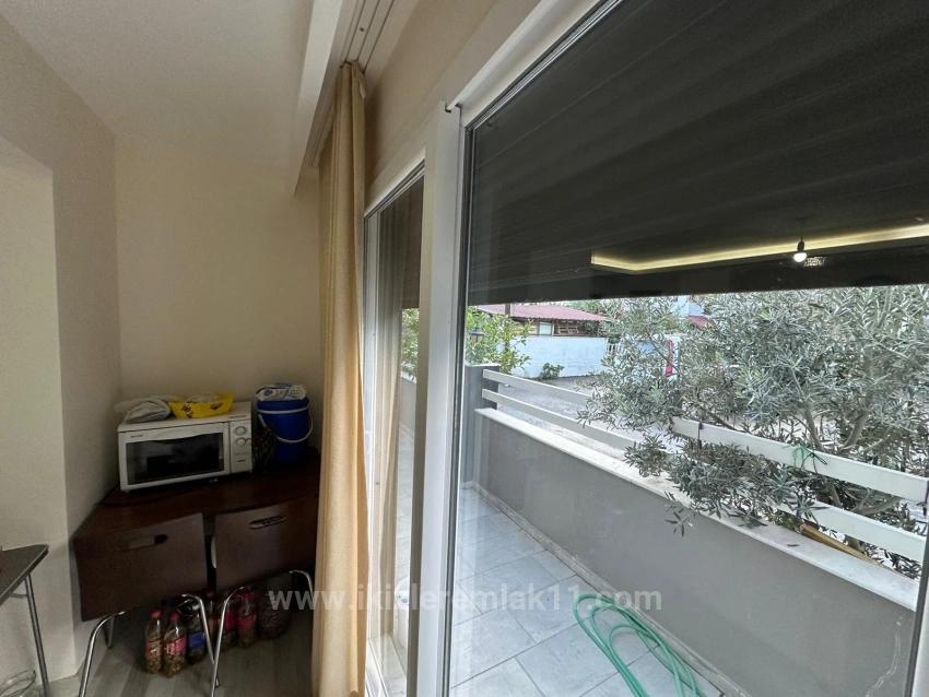 2+1 Erdgeschosswohnung Zum Verkauf In Seferihisar Doğanbey, 200 M Vom Meer Entfernt