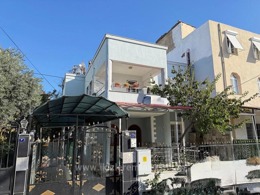 2+1 Wohnung Zum Verkauf In Seferihisar Doğanbey, 90M2 300M Zum Meer