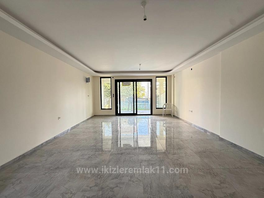 Brandneue 3+1-Maisonette-Villa/Sommerhaus Zum Verkauf In Doğanbey, Seferihisar.