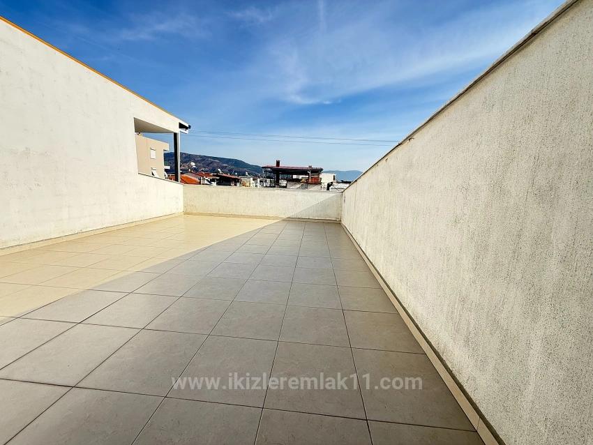 Brandneue 3+1-Maisonette-Villa/Sommerhaus Zum Verkauf In Doğanbey, Seferihisar.