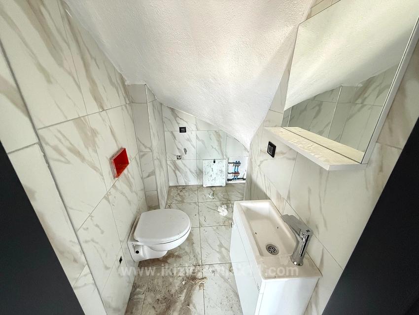 Brandneues 2+1-Maisonette-Sommerhaus Mit Garten In Doğanbey, Seferihisar Zu Verkaufen.