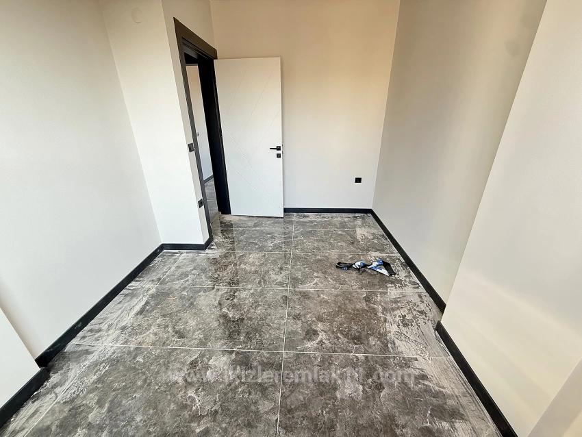 Brandneues 2+1-Maisonette-Sommerhaus Mit Garten In Doğanbey, Seferihisar Zu Verkaufen.