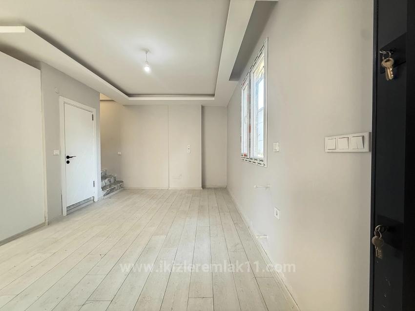 2+1 Brandneues Duplex-Sommerhaus Mit Garten Zum Verkauf In Payamlı, Seferihisar