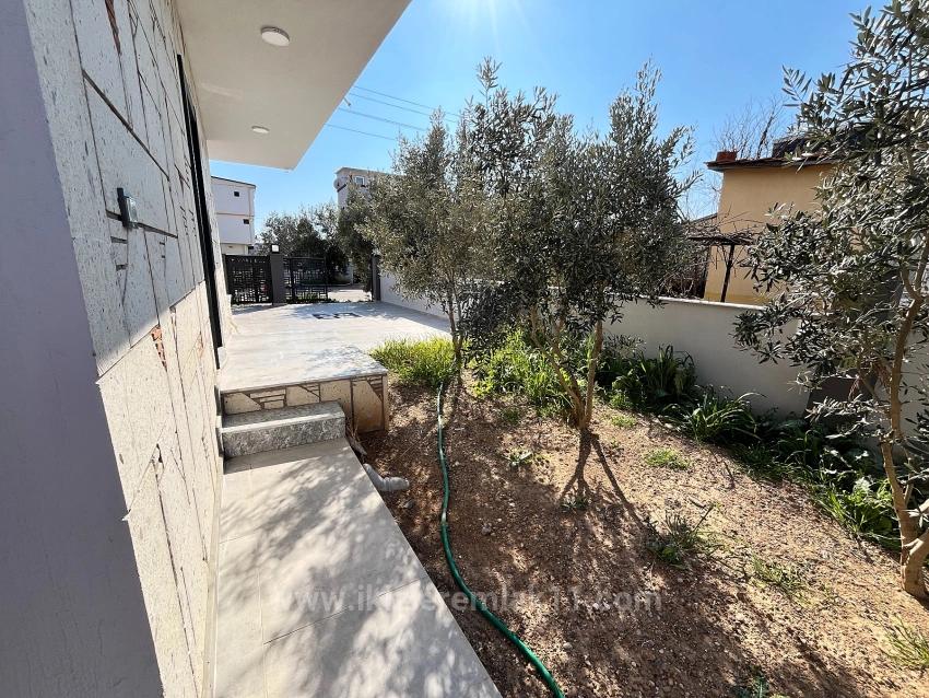 Brandneue, Freistehende, Geräumige 3+1-Zimmer-Villa In Ürkmez Doğanbey Zu Verkaufen