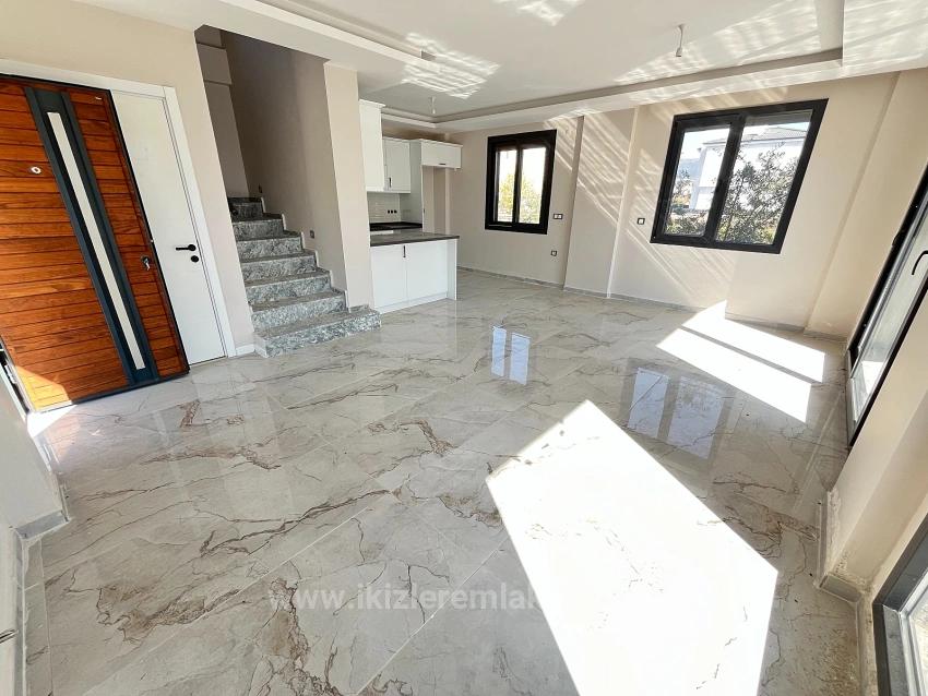 Brandneue, Freistehende, Geräumige 3+1-Zimmer-Villa In Ürkmez Doğanbey Zu Verkaufen