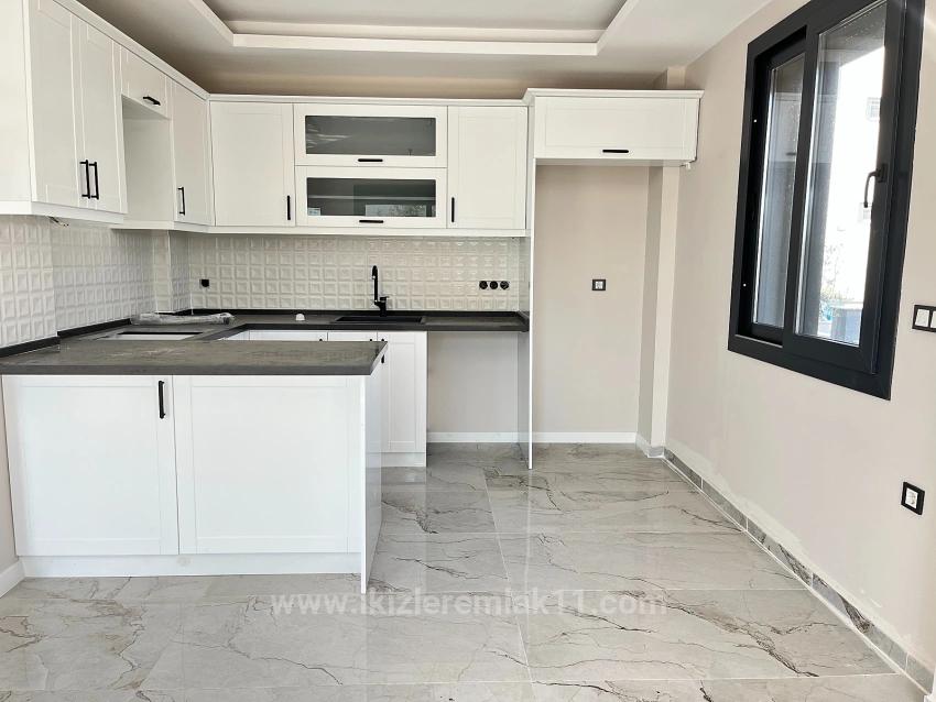 Brandneue, Freistehende, Geräumige 3+1-Zimmer-Villa In Ürkmez Doğanbey Zu Verkaufen