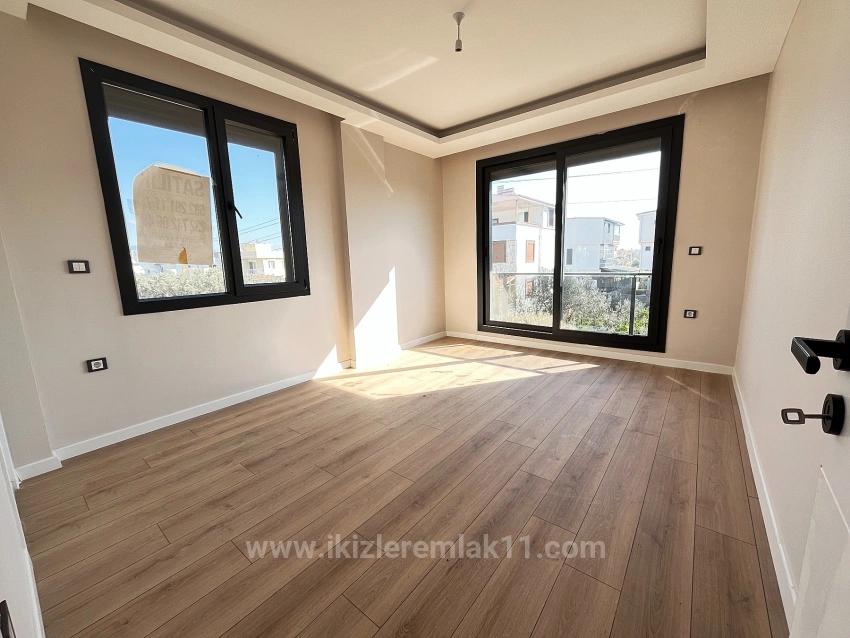 Brandneue, Freistehende, Geräumige 3+1-Zimmer-Villa In Ürkmez Doğanbey Zu Verkaufen