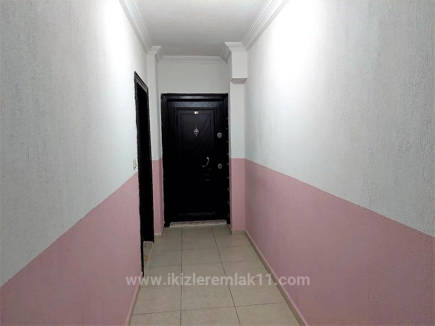 2+1 Wohnung Zum Verkauf Im Zentrum Von Seferihisar Ürkmez, Separate Küche