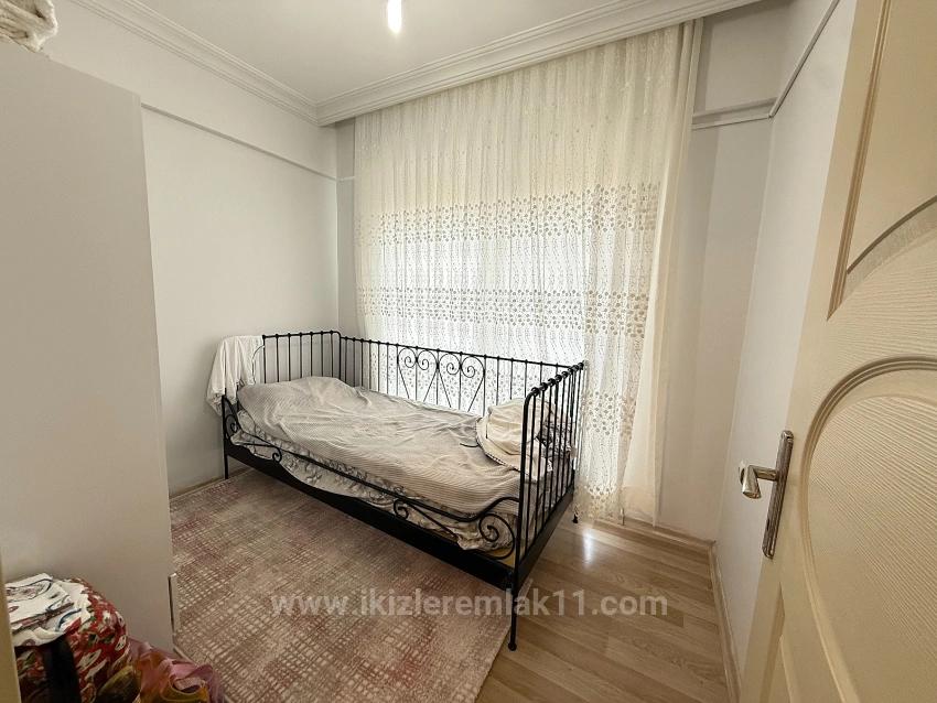5+1-Zimmer Einfamilienhaus Zu verkaufen in Cumhuriyet Bz. Seferihisar Doğanbey - 200 m²