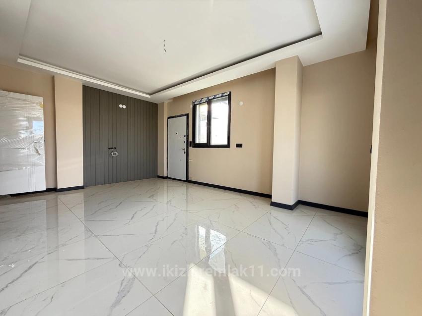 3+1 Maisonette-Villa Mit Neuem Garten Zum Verkauf In Seferihisar Doğanbey