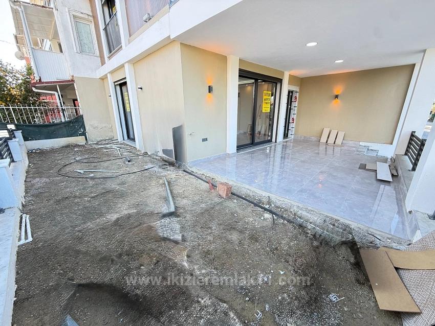 Luxuriöse, Brandneue 3+1-Zimmer-Villa Mit Garten In Meeresnähe In Doğanbey, Seferihisar, Zu Verkaufen.