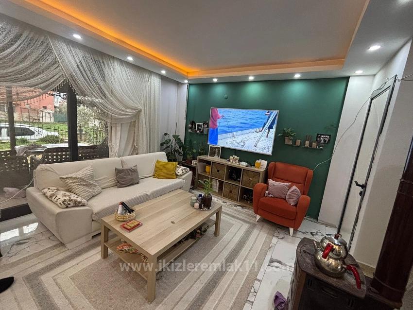 3+1 Maisonette-Ferienhaus Mit Garten Zum Verkauf In Seferihisar Doğanbey