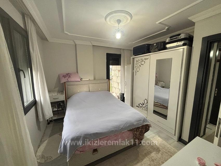 In Seferihisar Doğanbey Zu Verkaufen: Gartenvilla Mit 3+1 Zimmern, Kostenloses Doppelhaus-Sommerhaus Ohne Nebenkosten