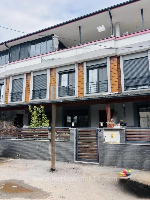 3+1 Maisonette-Villa Zum Verkauf Im Zentrum Von Seferihisar Doğanbey