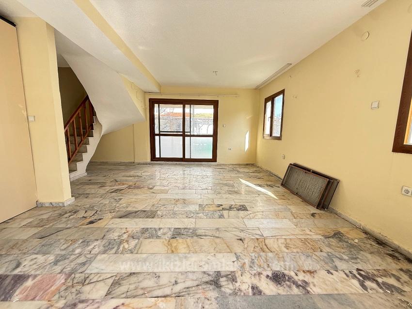 3+1-Zimmer Einfamilienhaus Zu verkaufen in Cumhuriyet Bz. Seferihisar Doğanbey - 240 m²