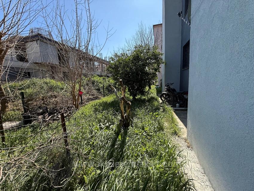2+1 Erdgeschosswohnung Mit Garten Zum Verkauf Im Zentrum Von Seferihisar Ürkmez.