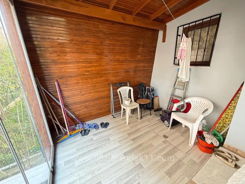 2+1 Erdgeschosswohnung Mit Garten Zum Verkauf Im Zentrum Von Seferihisar Ürkmez.