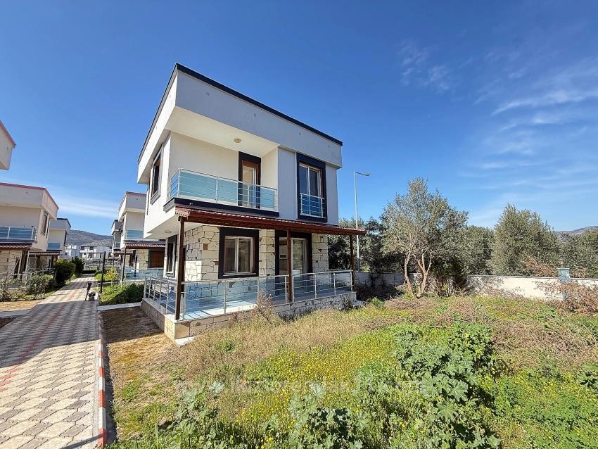 3+1-Zimmer Einfamilienhaus Zu Verkaufen in Cumhuriyet Bz. Seferihisar Doğanbey - 180 m²