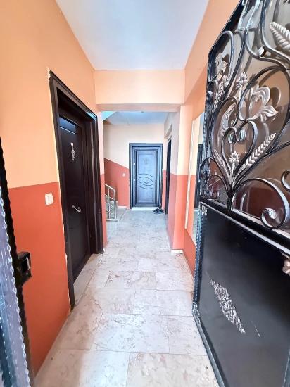 2+1 Wohnung Zum Verkauf Im Zentrum Von Seferihisar Ürkmez, 80 M2, 200 M Vom Meer Entfernt.