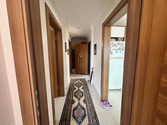 2+1 Wohnung Zum Verkauf Im Zentrum Von Seferihisar Ürkmez, 80 M2, 200 M Vom Meer Entfernt.