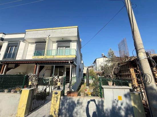 3+1 Villa Mit Garten In Meeresnähe In Doğanbey Zu Verkaufen