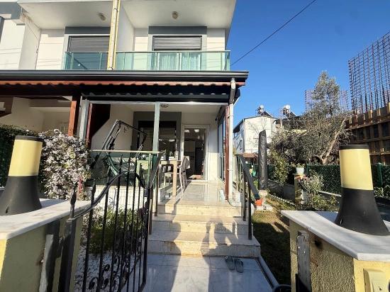 3+1 Villa Mit Garten In Meeresnähe In Doğanbey Zu Verkaufen