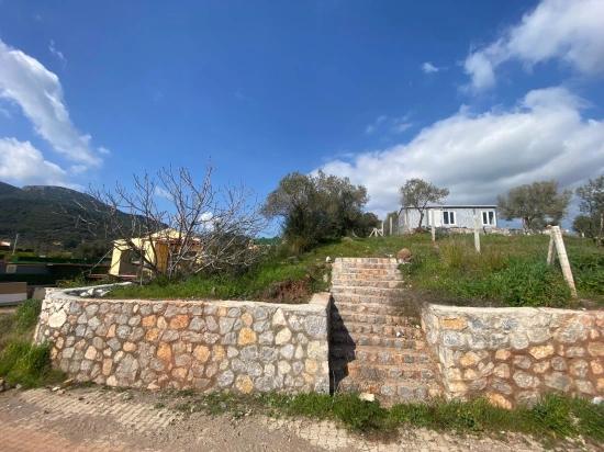 In Seferihisar Doğanbey Kavakdere Zu Verkaufen 300 M2 Kupon Grundstück