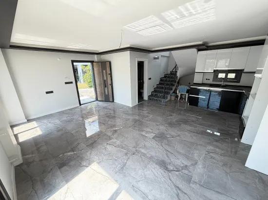 370 M² Garten, Freistehende 3+1-zimmer-villa In Meeresnähe In Doğanbey