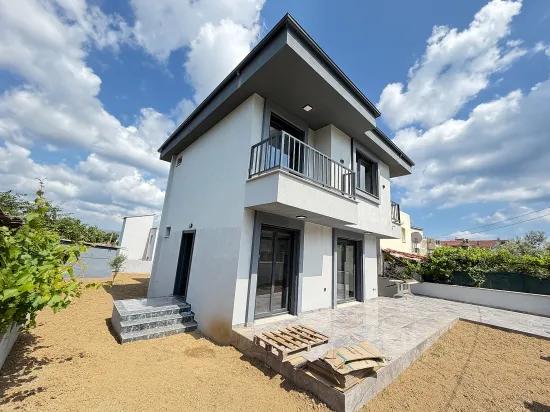 370 M² Garten, Freistehende 3+1-zimmer-villa In Meeresnähe In Doğanbey