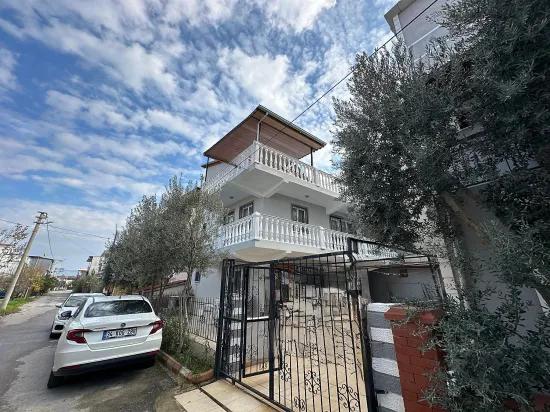 In Seferihisar Doğanbey Zu Verkaufen 4+1 500m Vom Meer Entfernt Villa