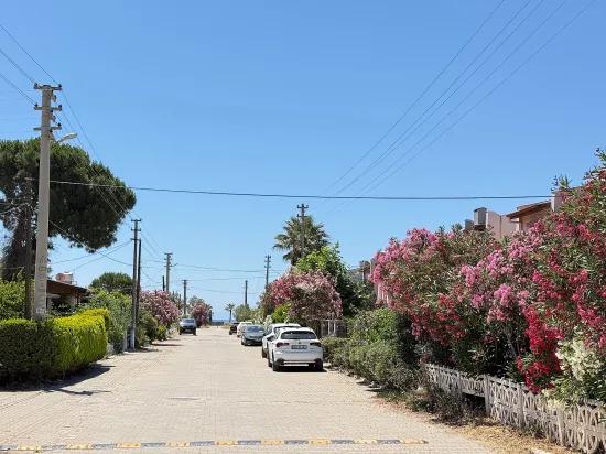 In Seferihisar Doğanbey Zu Verkaufen 3+1 Mit Meer 50m Gartenvilla