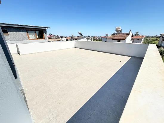 Ürkmez Doğanbey'de Verkauf Sıfır Einzigartig Unabhängig Groß 3+1 Villa