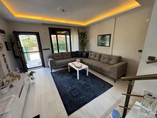 In Seferihisar Doğanbey zu verkaufen 3+1 geräumiges haus mit großem garten doppelhaushälfte Ferienhaus