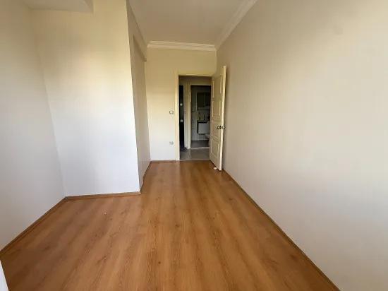 Seferihisar Ürkmez, 400m zum Meer, kostenfrei zu verkaufen 2+1 Wohnung