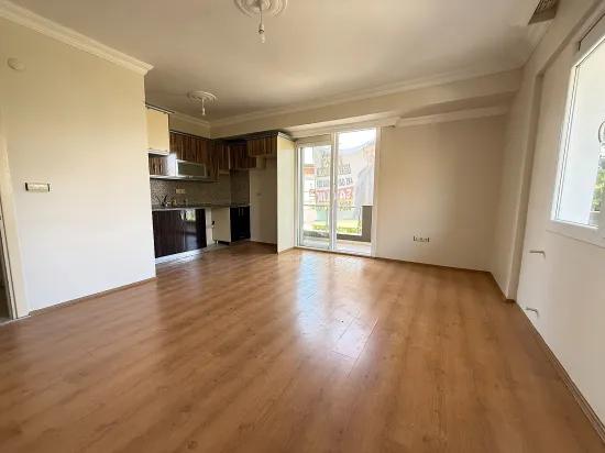 Seferihisar Ürkmez, 400m zum Meer, kostenfrei zu verkaufen 2+1 Wohnung