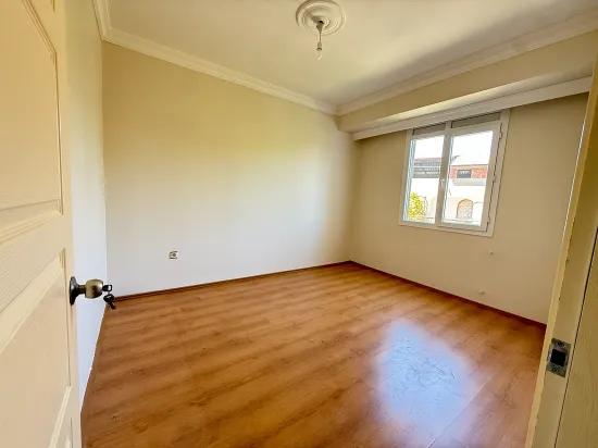Seferihisar Ürkmez, 400m zum Meer, kostenfrei zu verkaufen 2+1 Wohnung