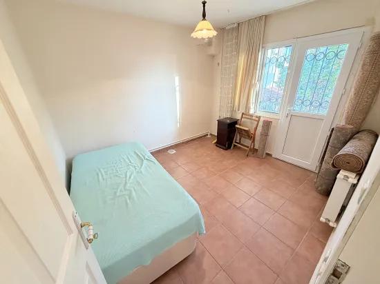In Gümüldür am Meer zu verkaufen freistehend mit Garten 3+1 Villa