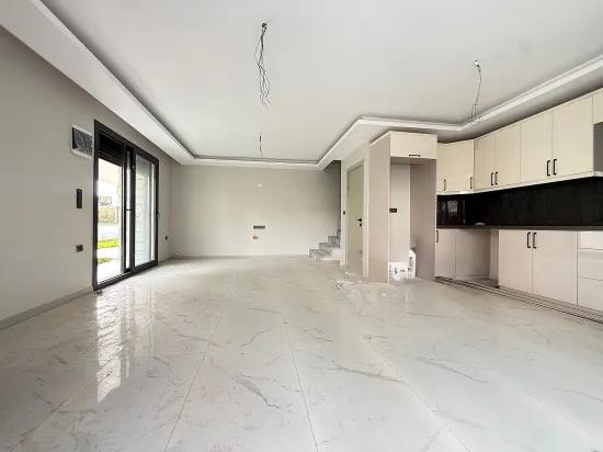 🏡 Seferihisar Doğanbey Zentrum zum Verkauf 3+1 Ultra-luxus Duplex Villa