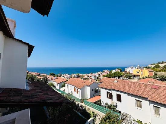 Seferihisar Doğanbey In der Gemeinde Ömür Zu verkaufen 3+1 Meerblick Villa
