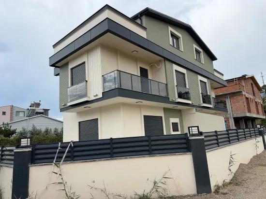In Gümüldür zum Verkauf Ultra-luxus 3+1 Villa