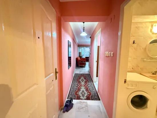 Seferihisar Ürkmez Im Zentrum zu verkaufen 2 + 1 80 metre² Wohnung