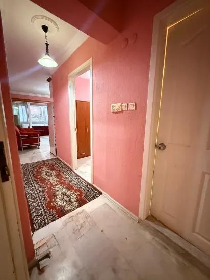 Seferihisar Ürkmez Im Zentrum zu verkaufen 2 + 1 80 metre² Wohnung