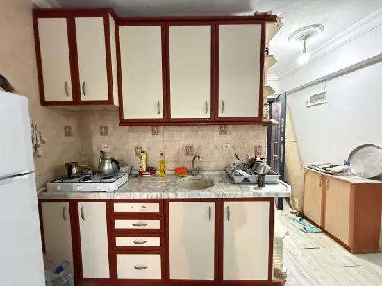Seferihisar Ürkmez Im Zentrum zum Verkauf 2+1 zum Meer 200 metre Wohnung