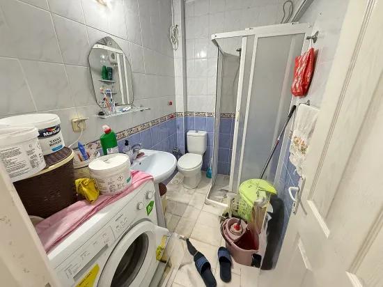 Seferihisar Ürkmez Im Zentrum zum Verkauf 2+1 zum Meer 200 metre Wohnung