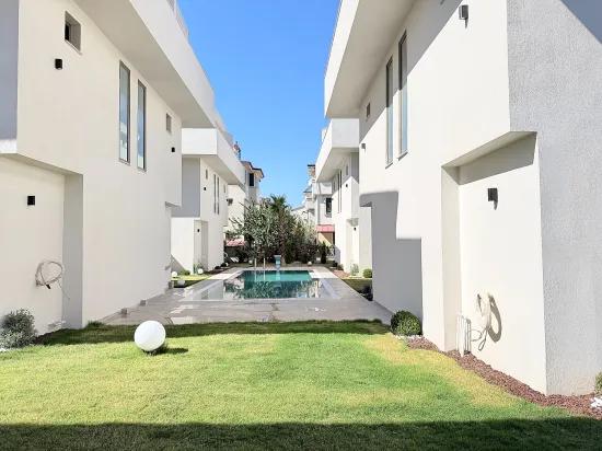 🏡 Luxusvilla mit Pool, neu, Innerhalb der Wohnanlage In Seferihisar Ürkmez