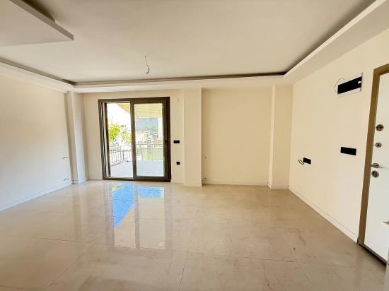 Brandneues Luxus-sommerhaus Mit 3+1 Bädern In Seferihisar Doganbey Zu Verkaufen